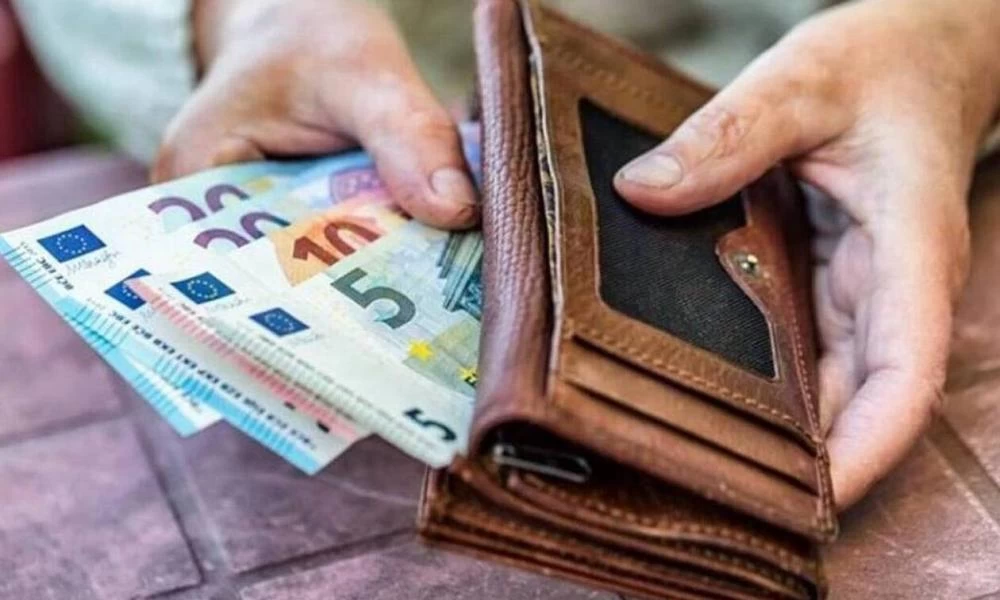 Κομισιόν: Κόψτε συντάξεις και αυξήστε τα όρια συνταξιοδότησης